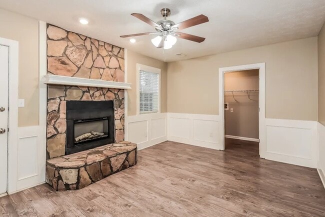 Building Photo - 1544 Haynes Ct SW