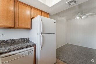 Building Photo - 7300 W Pirates Cove Rd