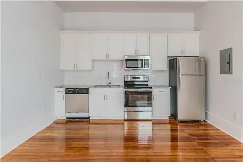 Photo - 1090 10th St N (Saint Petersburg, FL)