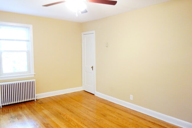 Foto del edificio - 8210 Greenwood Ave