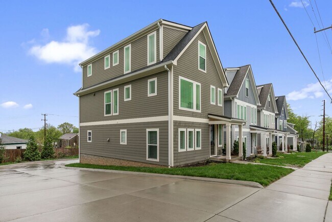 Photo - 2006 Manchester Ave House