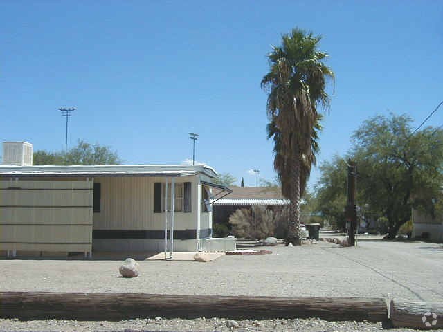 Primary Photo - 5241-5251 S Cactus Wren Ave