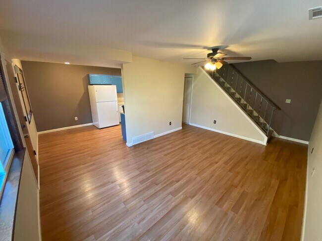 Foto del edificio - Cute and Clean Condo w/Garage