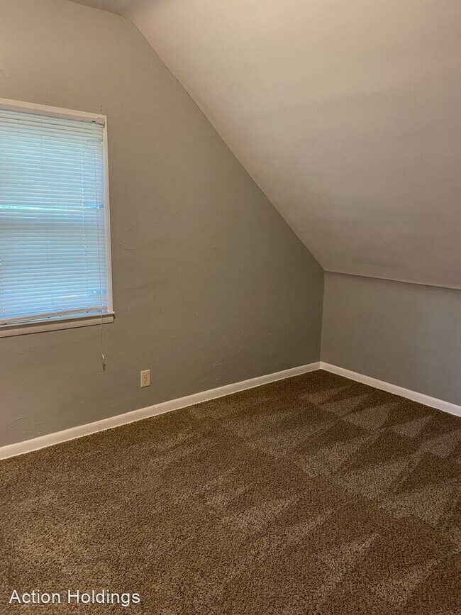 Building Photo - 4 br, 3 bath House - 207 O St