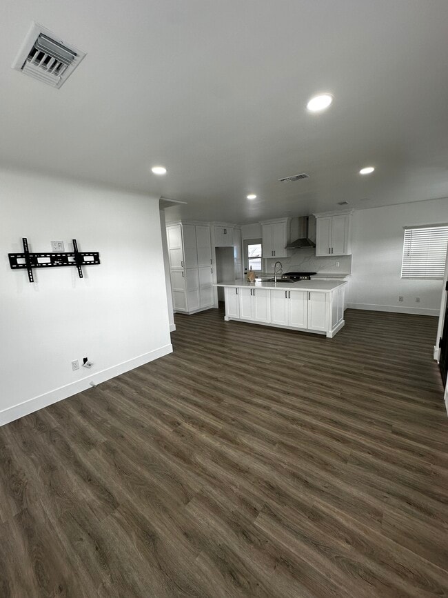 Living Room / Kitchen - 2925 Artesia Blvd