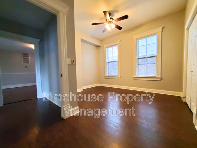Building Photo - 638 Mt Vernon Ave