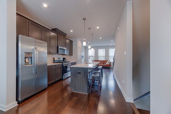Building Photo - 2536 Emerald Branch Dr