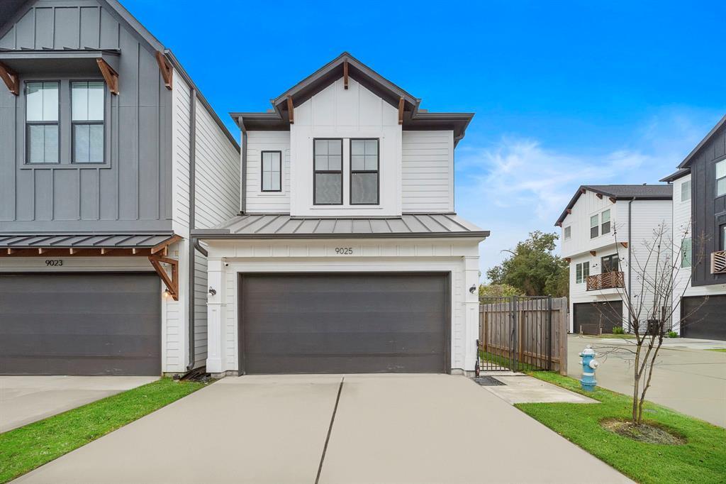 Primary Photo - 9025 Wellspring Dr