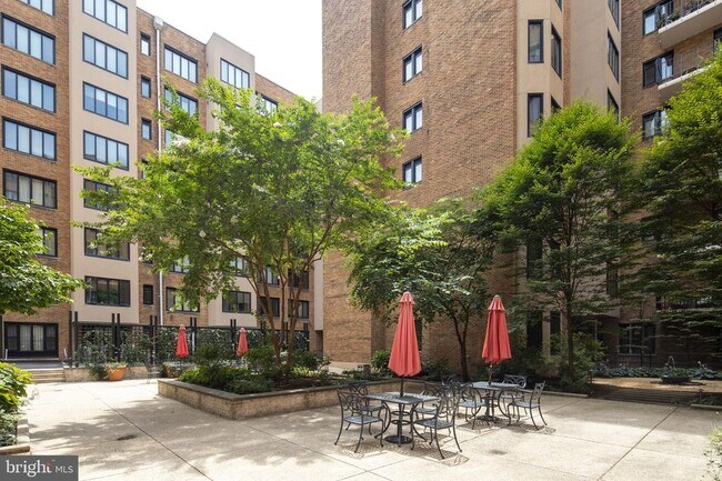 Foto del edificio - 1701 16th St NW
