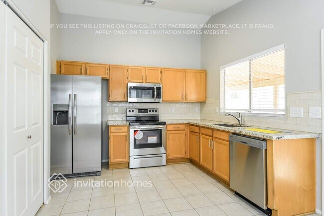 Building Photo - 4050 W Electra Ln