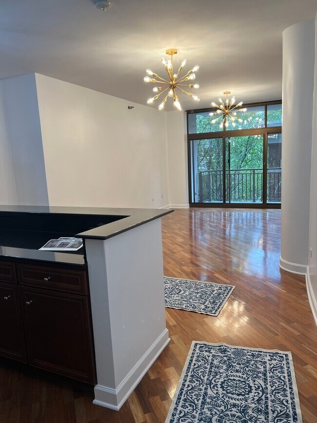 Foto del edificio - 1322 S Prairie Ave
