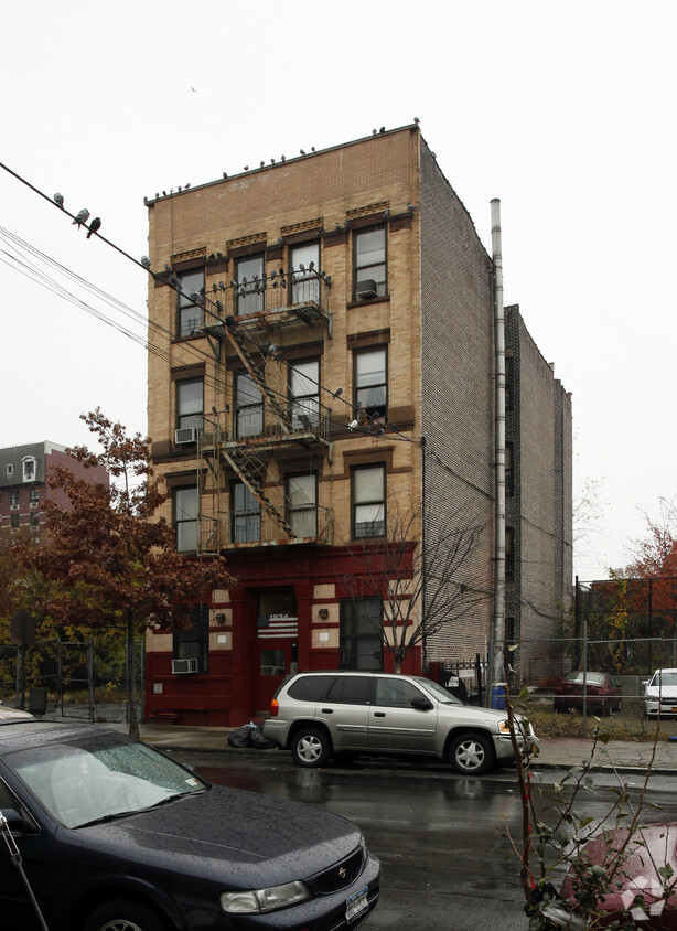 Foto del edificio - 1824 Washington Ave