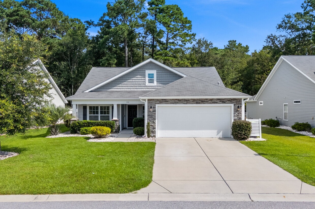 Foto principal - 733 Old Castle Loop Rd