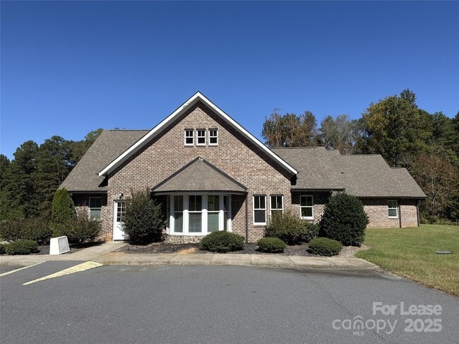 Building Photo - 14019 Thompson Rd