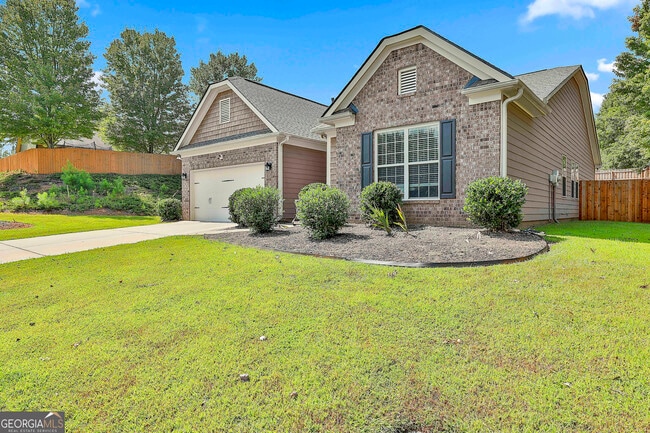 Foto del edificio - 205 Inverness Ave