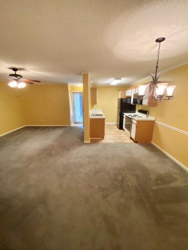 Foto del edificio - 701 Coventry Ln