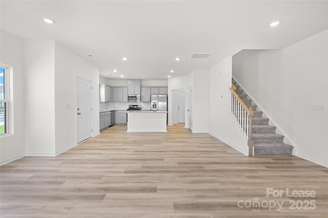 Building Photo - 744 Lock Haven Dr NW