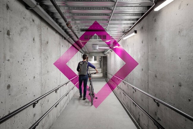 Building Photo - The Graphic Lofts