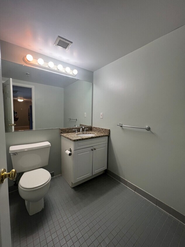 Foto principal - 15 North Beacon St