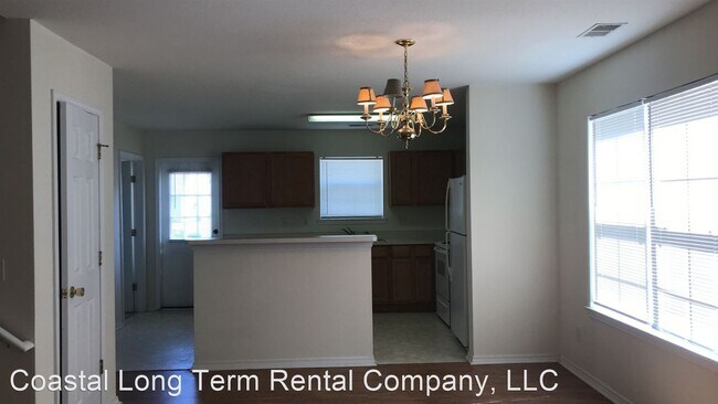 Foto del edificio - 3 br, 2.5 bath House - 231 University Parkway