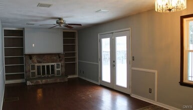 Building Photo - 7994 Northwood Dr