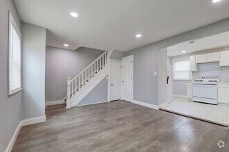 Building Photo - 118 Lenox Ave