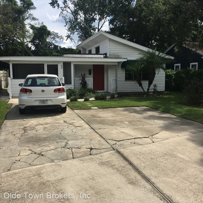 Building Photo - 2 br, 1 bath House - 382 Dubsdread Cir.
