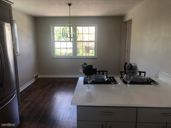 Foto del edificio - 3 br, 2 bath House - 1327 Bower Hill Rd