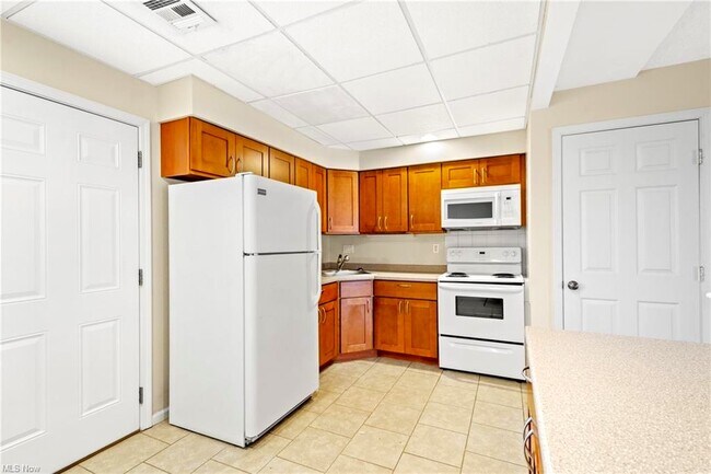 Foto del edificio - Anadels Grounds