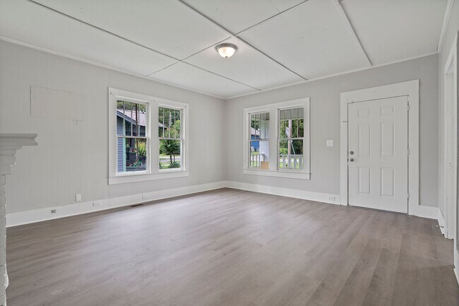 Foto del edificio - NEW INVENTORY! $0  SECURITY DEPOSIT REQUIR...