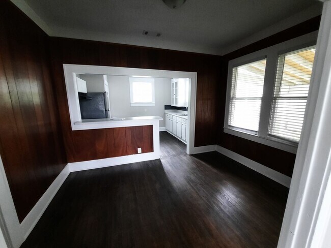 Foto del edificio - 609 Nelray Blvd