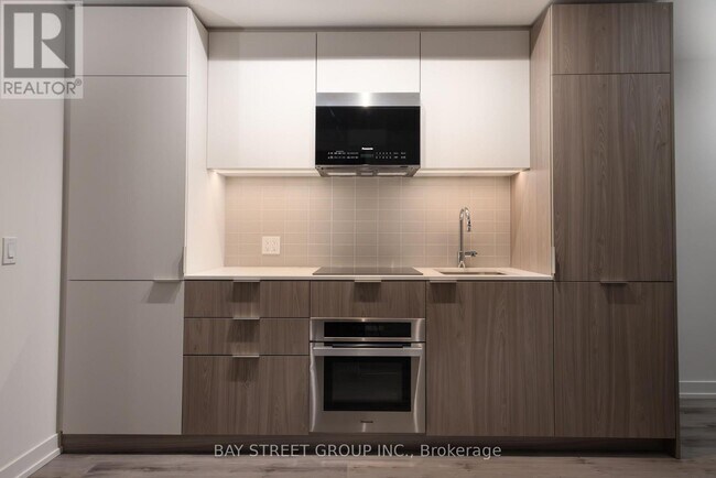 Building Photo - 28 Eastern Ave