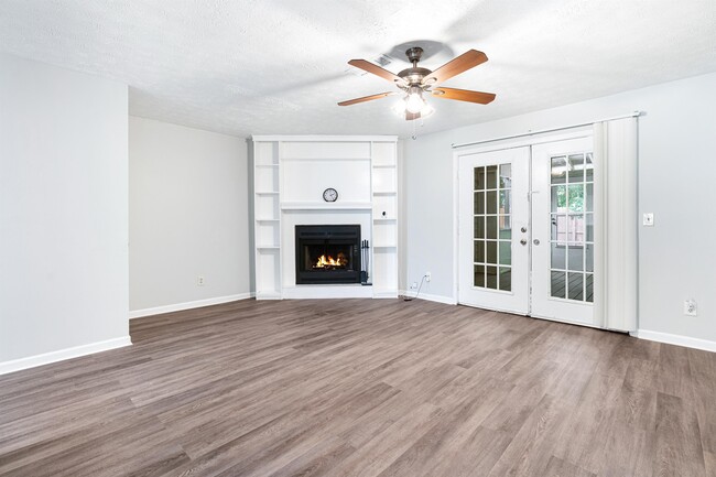 Foto del edificio - 657 Hunting Creek Ln SE
