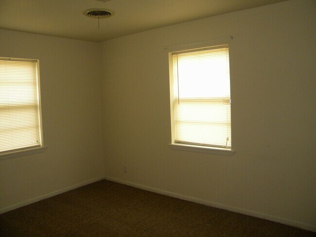 Foto del edificio - Spacious Home in City View!