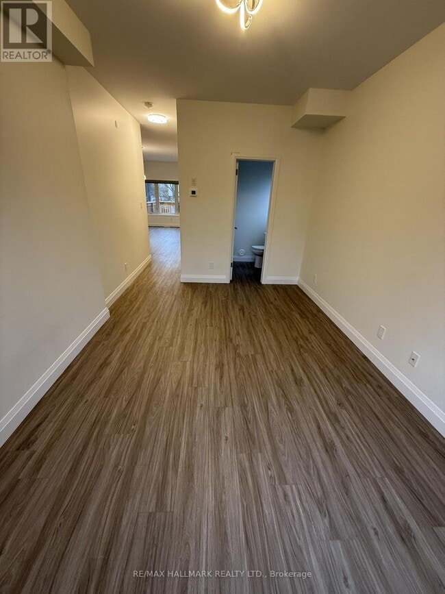 Building Photo - 216 Union St N