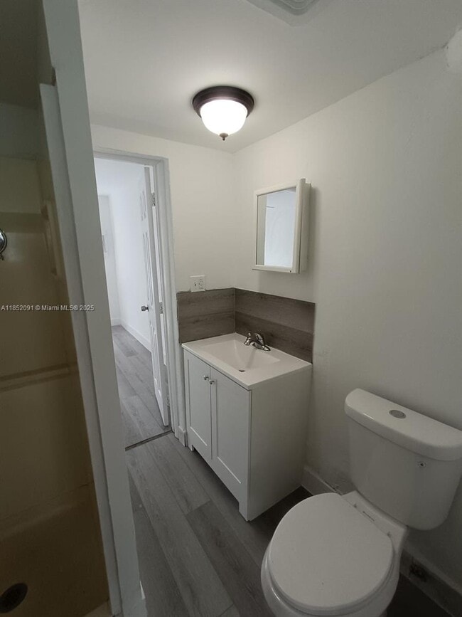 Building Photo - 1857 SW 4th St