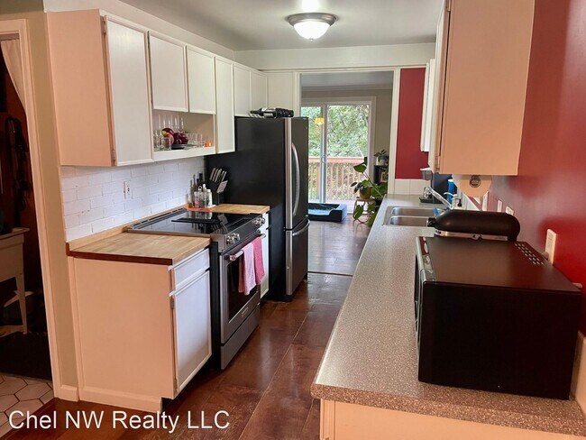 Foto del edificio - 2 br, 1 bath House - 5008 Puget Blvd SW