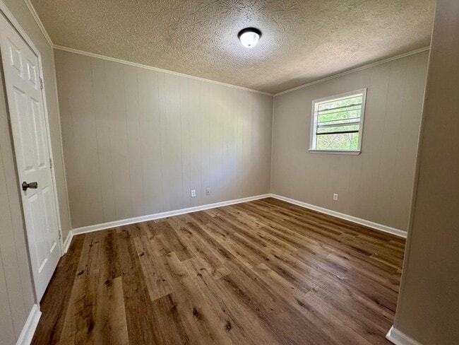 Building Photo - 112 Houk Rd