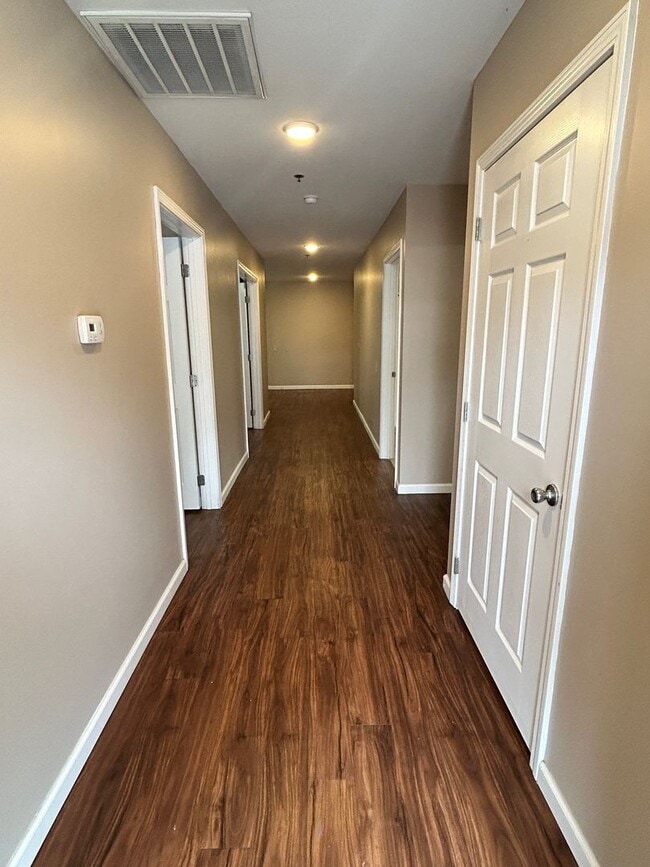 Foto del edificio - Jefferson Commons Apartments