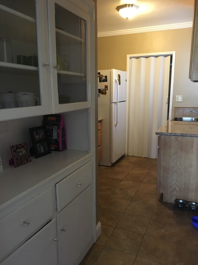 Building Photo - 4022 Miller Way