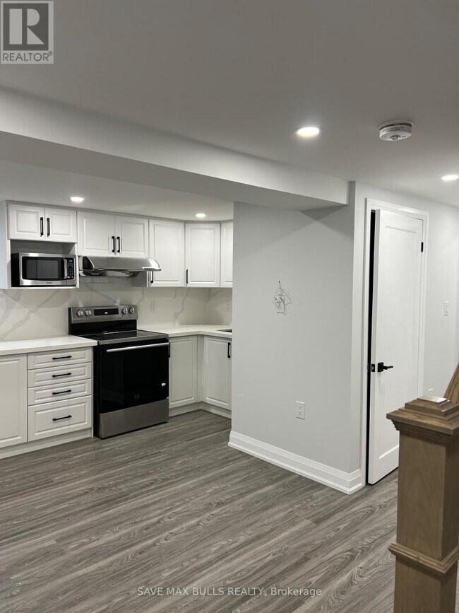 Photo du bâtiment - 15 Golden Gate Dr