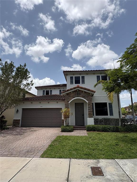 Foto principal - 3501 W 92nd Pl