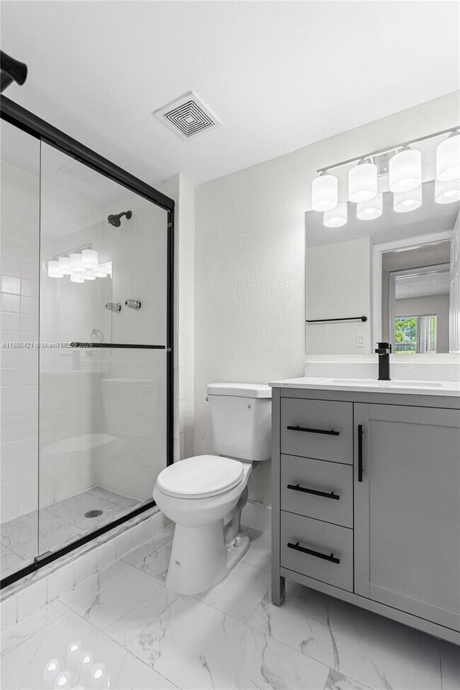 Building Photo - 4215 N University Dr