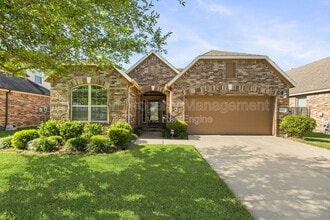 Building Photo - 9430 Harmony Lake Ln