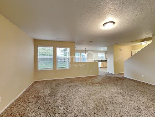 Building Photo - 233 Lonewolf Drive