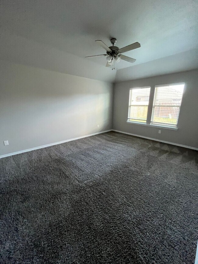 Foto del edificio - Half off deposit Holiday Special