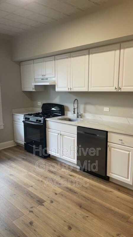 Foto del edificio - 825 N Linwood Ave
