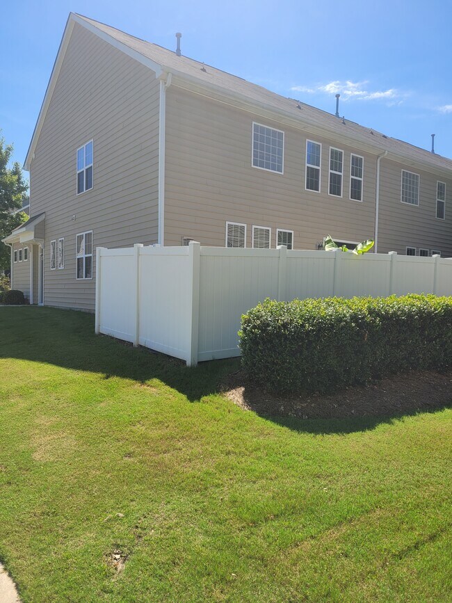 patio privado - 11002 Cripple Creek Ln