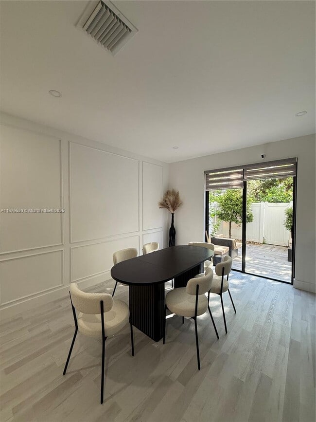 Foto del edificio - 10409 W 32nd Ln