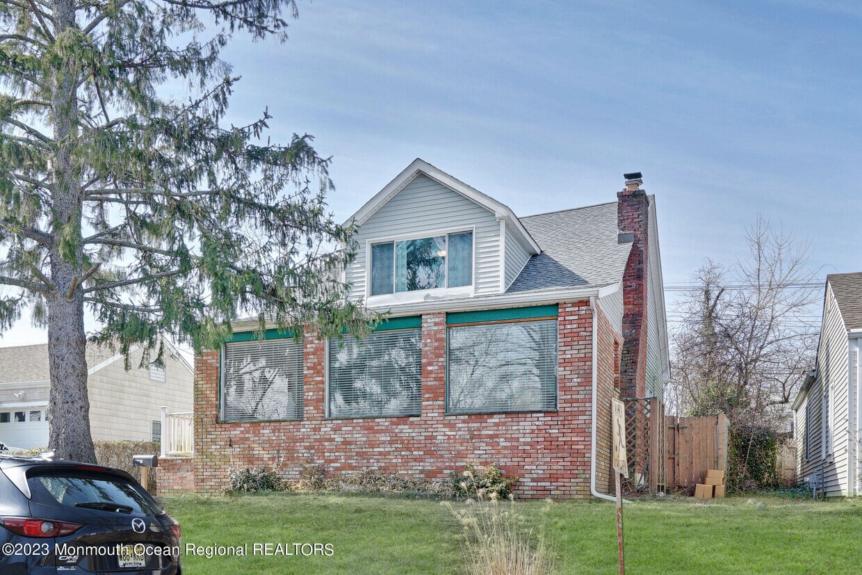 1615 Riverview Terrace, Wall Township, NJ 07719 Room for Rent in Wall